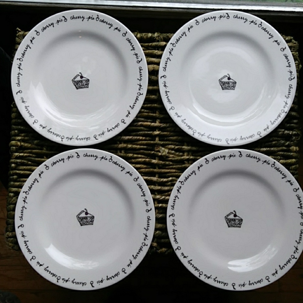 🍒 POTTERY BARN Set of 4 Dessert Plates - Picture 2 of 4